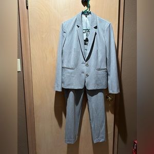 Gray Express suit, size 12